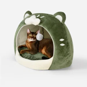 Loudik Cute Cat House Semi-enclosed Luxury Winter Warm Comfortable Stuffed Small Animal Sleeping Pet Dog Bed Outdoor Wholesale